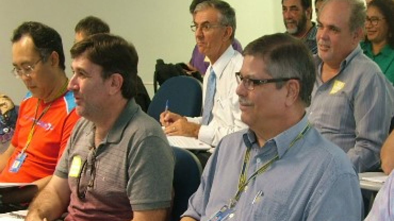 NOTICIA-4551_reuniao_economus